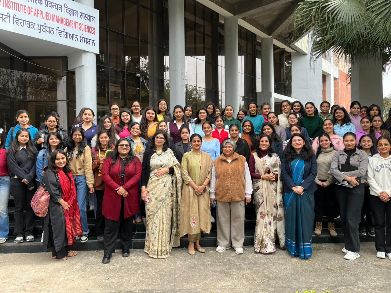 पंजाब विश्वविद्यालय (यूआईएएमएस) ने अंतर्राष्ट्रीय महिला दिवस मनाने के लिए "शी थ्राइव्स: ए वर्कशॉप ऑन वीमेन हेल्थ एंड वेलनेस" नामक एक कार्यशाला आयोजित की।